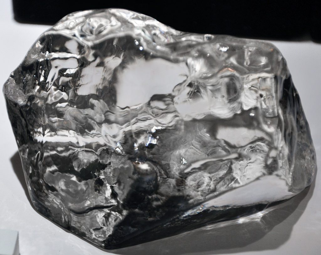 Самый крупный в мире алмаз фото
